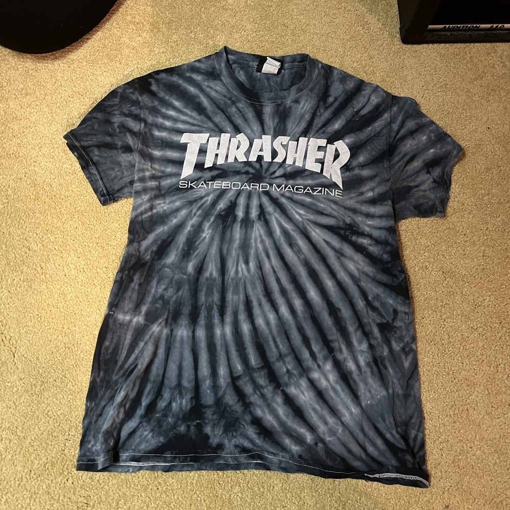 thrasher skateboard magazine tie dye t shirt grey MEDIUM